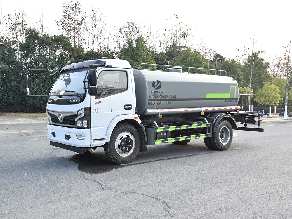 東風福瑞卡 9.3 方灑水車