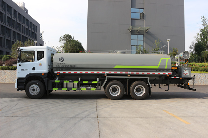 東風華神T5- 22 方抑塵車-大型霧炮車