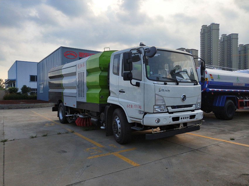 東風天錦KS洗掃車-12立方天錦洗掃車